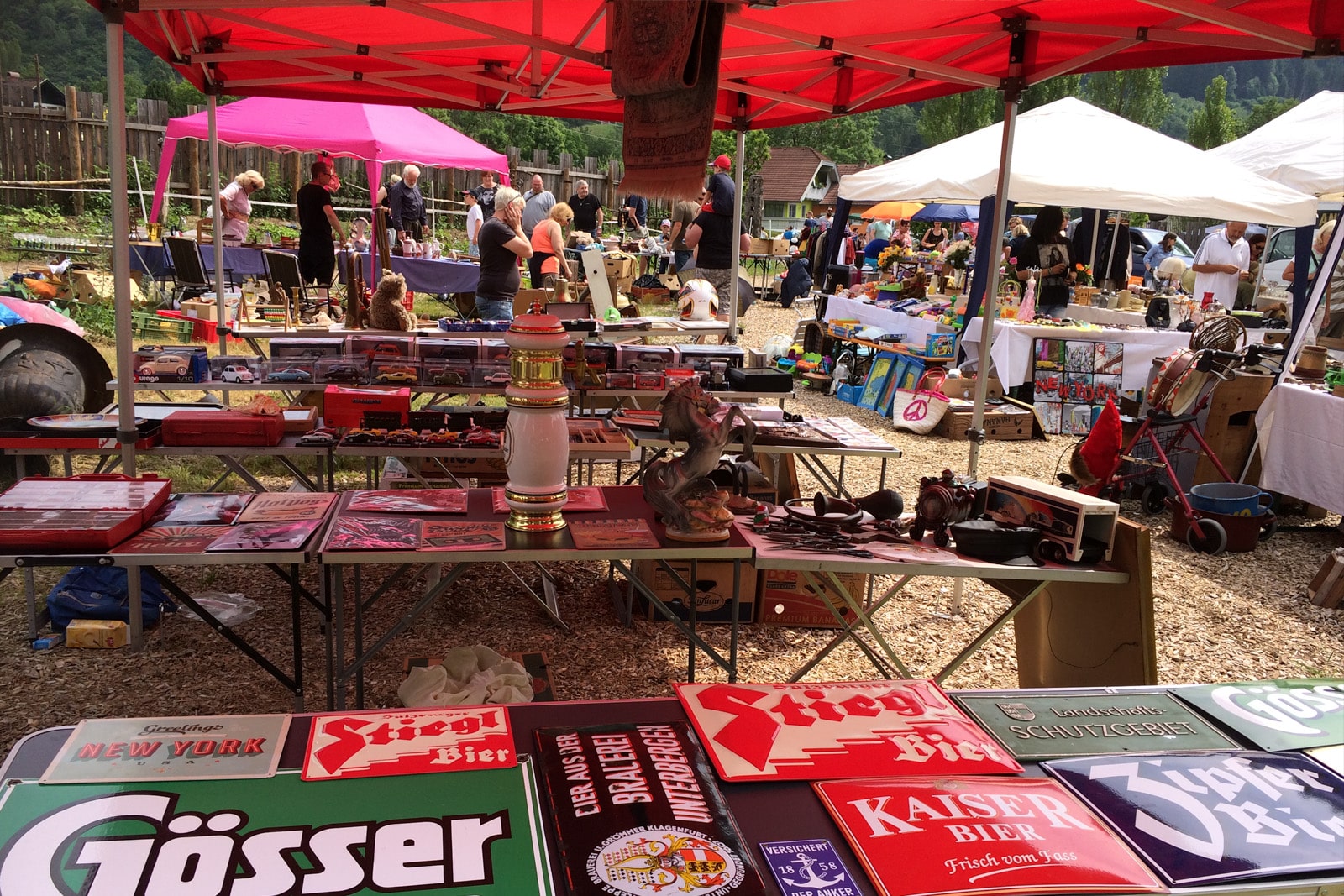 Flohmarkt Burg Sommeregg